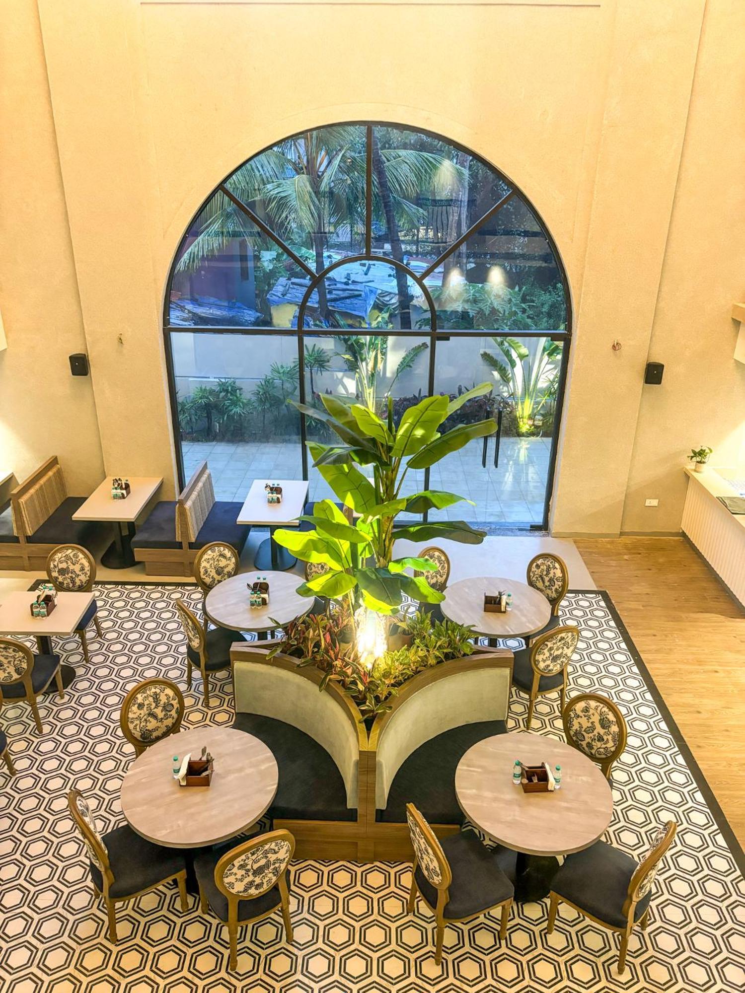 Meritas Auberge Calangute Goa Esterno foto