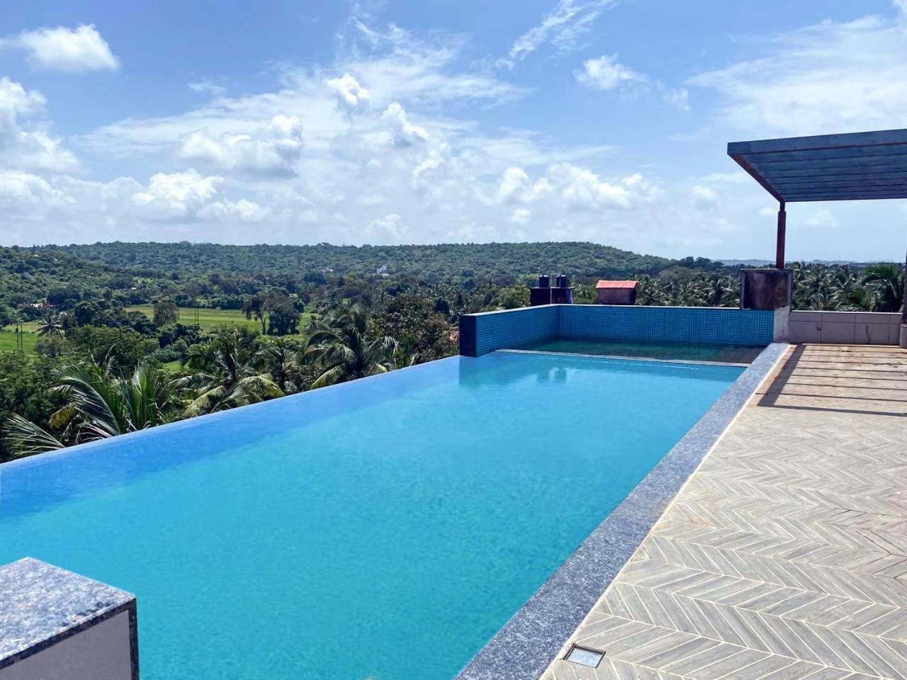 Meritas Auberge Calangute Goa Esterno foto